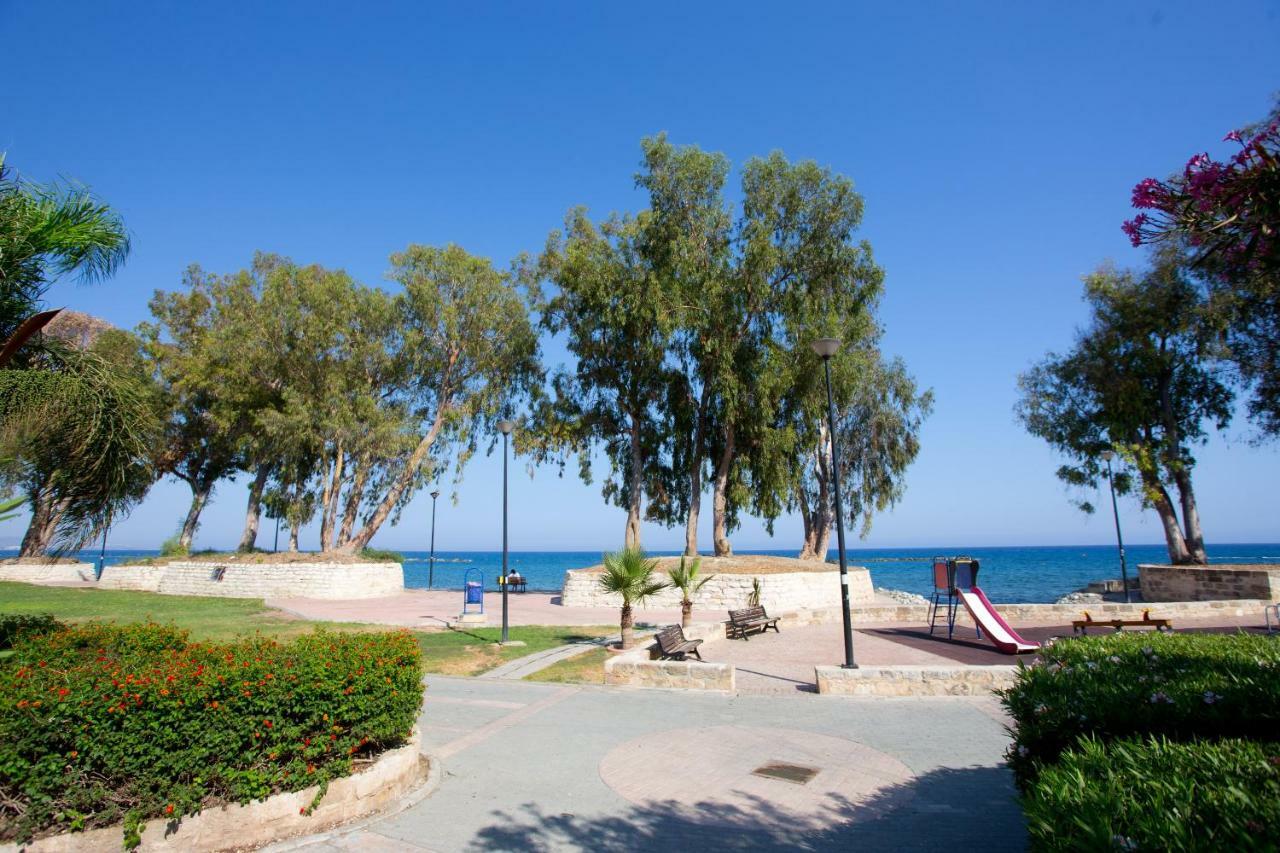 Galatex Beach Living By Trulycyprus Лимасол Экстерьер фото