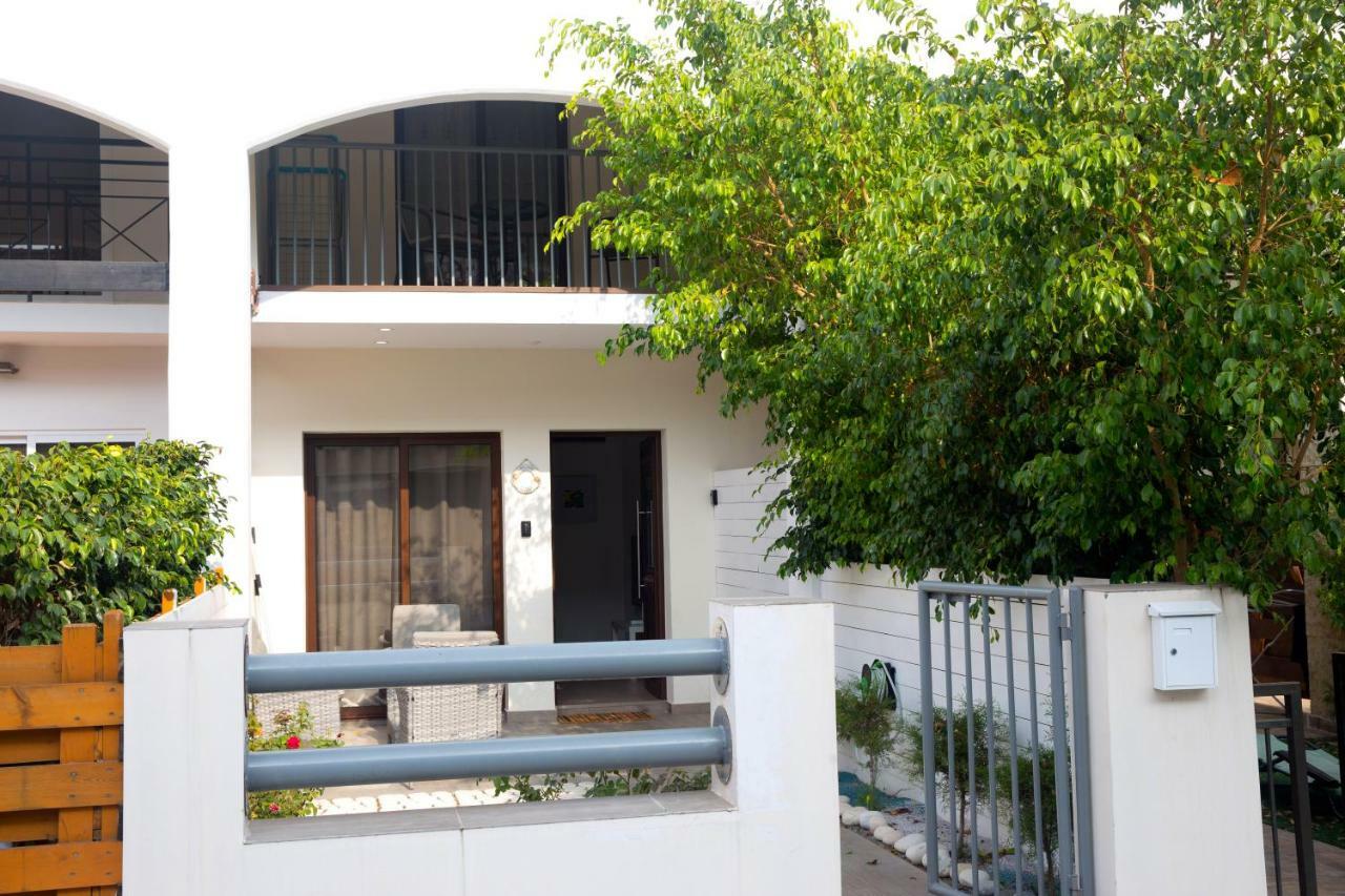 Galatex Beach Living By Trulycyprus Лимасол Экстерьер фото